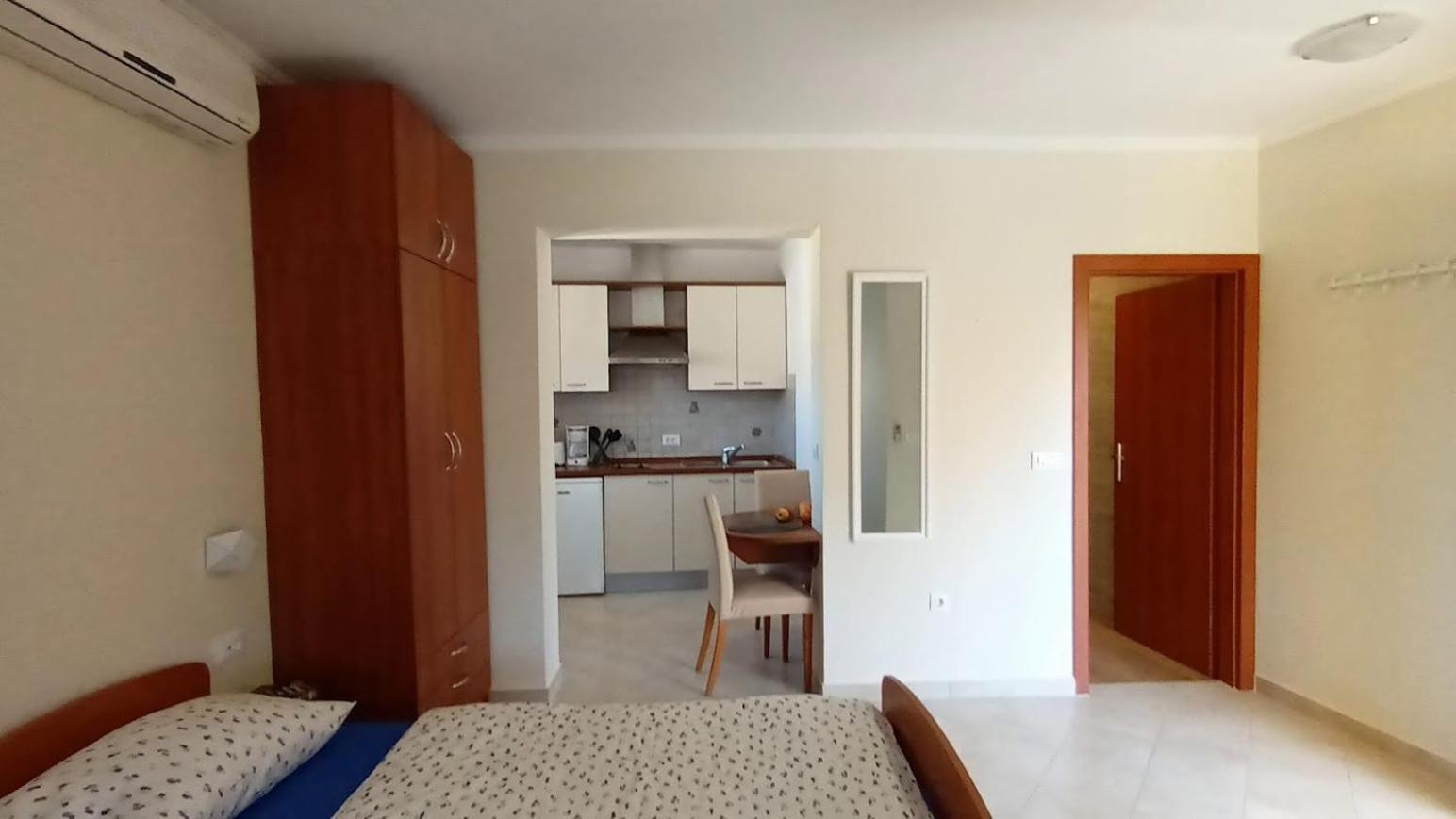 Casper Apartmán *